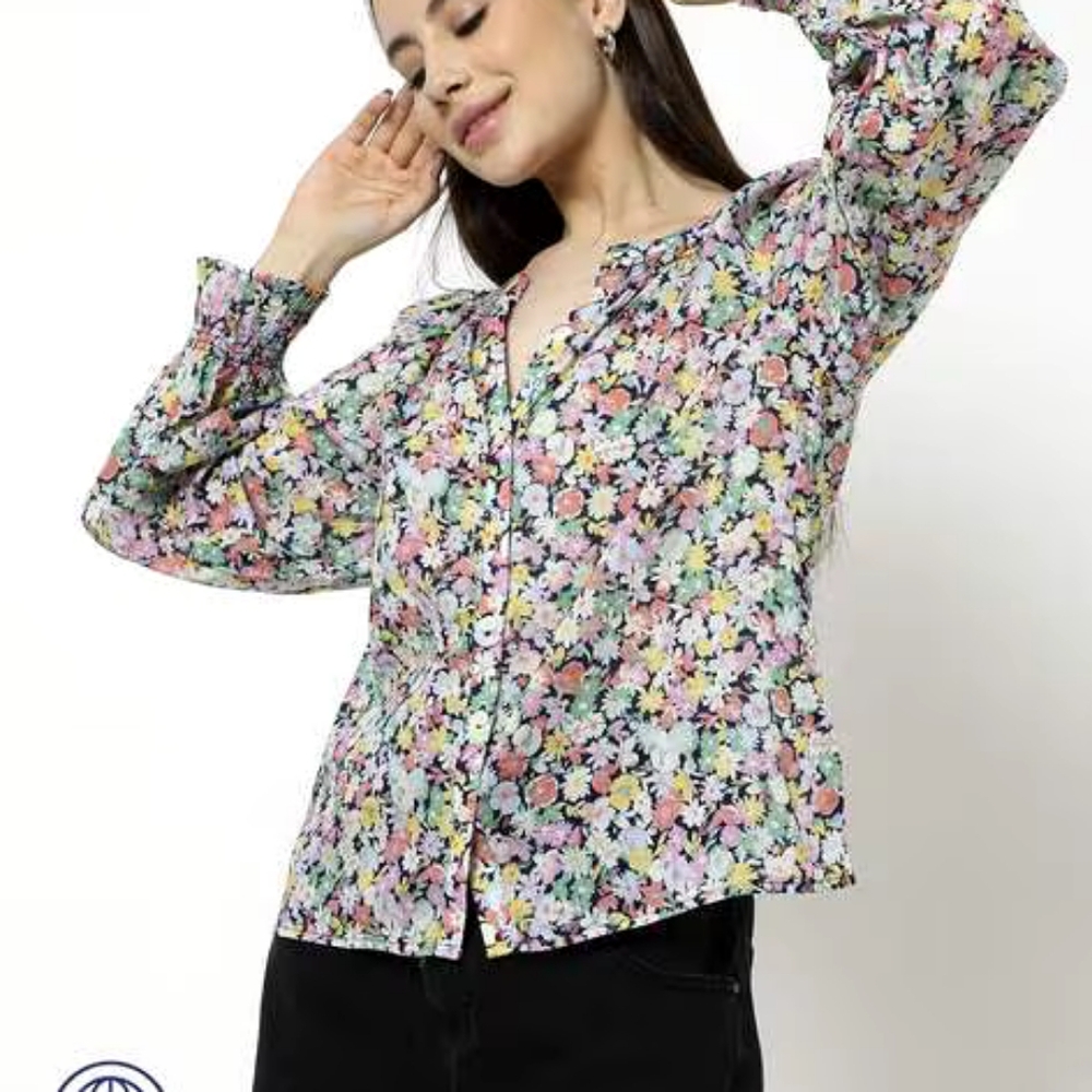 NWE GAP blouse Fresh And Styling.